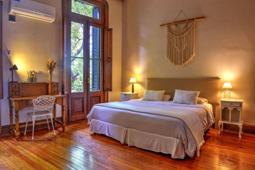 La Casa de Bulnes tesisinde bir odada yatak veya yataklar