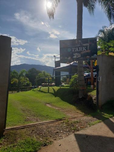山景或在旅舍看到的山景