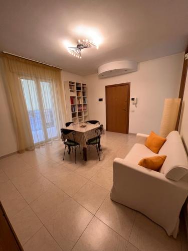 Zdjęcie z galerii obiektu Appartamento Modugno centro (Bari) w mieście Modugno