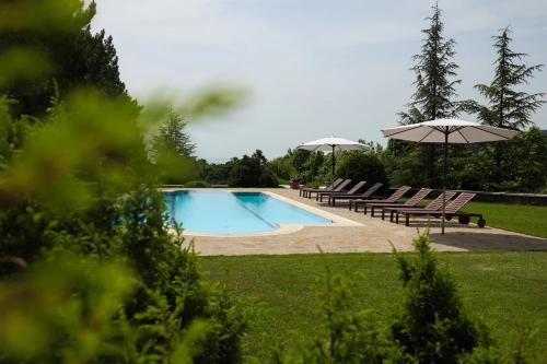 Bazén v ubytovaní Villa Alexandra Szentantalfa alebo v jeho blízkosti