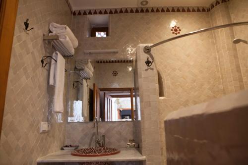 Bathroom sa Dar D'or Fes