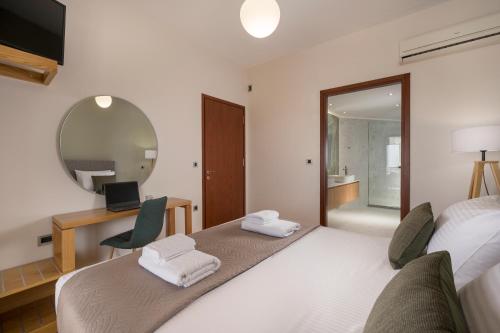 Villa City View - Heated Pool & Gym & Sauna - Majestic views - 5 min drive from center