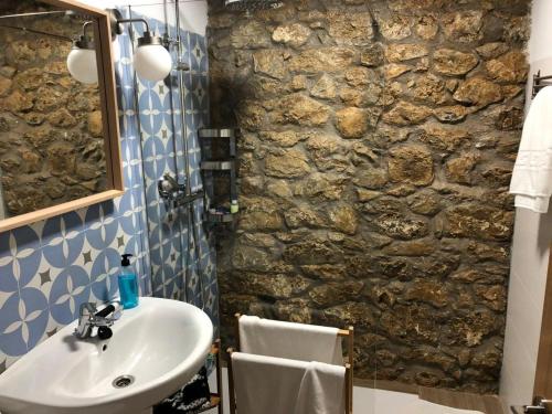 Ένα μπάνιο στο El Rincon de Cabello
