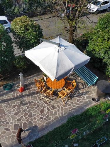 Taman di luar Braschi 8 B&B
