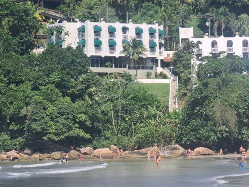 Beira-mar Apartamento Pé na Areia - Ubatuba Toninhas - 5 pessoas Menor preço em Beira-mar Apartamento Pé na Areia - Ubatuba Toninhas - 5 pessoas