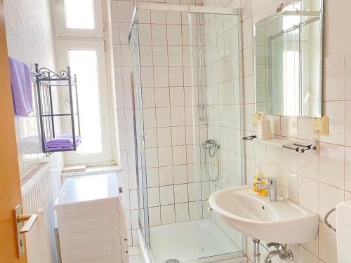 Schöne Wohnung zwischen Uni Duisburg und Hbf tesisinde bir banyo