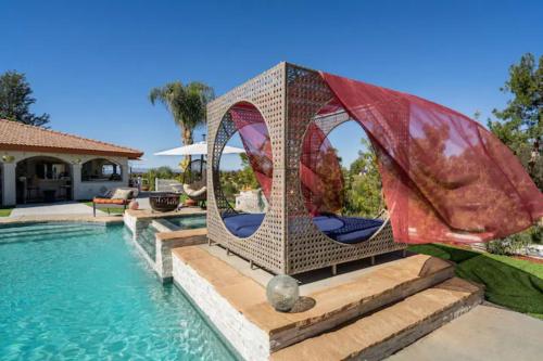 Gallery image of MAGIC VILLAS Oro y Azul on Sunset Deck in Temecula
