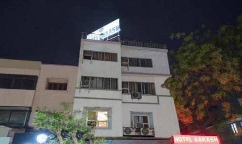 Tòa nhà nơi khách sạn tọa lạc