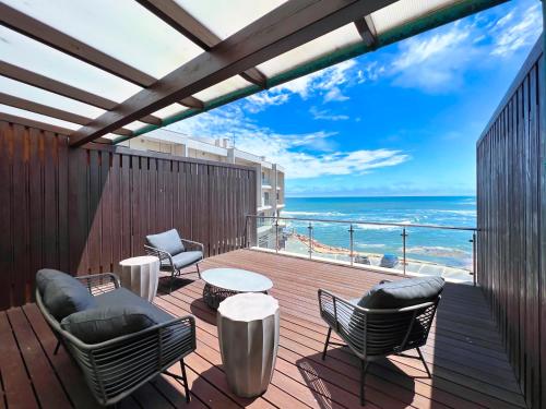 Seafront Condo at The Pier 29