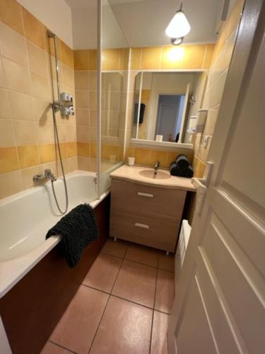 Gallery image of La Résidence Vacances Mondésir appartement 3 étoiles in Monflanquin