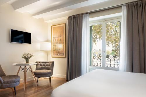 Duquesa Suites Hotel by Grup Duquessa photo 49