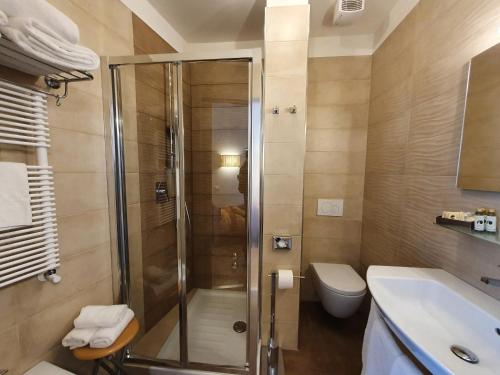 Koupelna v ubytování Hotel Continentale