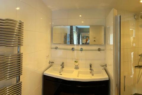 A bathroom at Engelse Veld