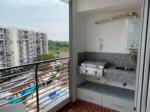 Balkón nebo terasa v ubytování Hermoso conjunto residencial con piscina!