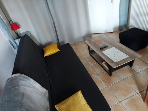 Photo de la galerie de l'établissement Studio Bellevue 3 rue du bourg a Montastruc 47380 entrée indépendante, à Montastruc