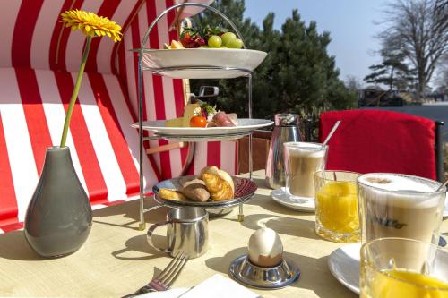 Jídlo v hotelu nebo okolí