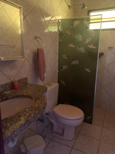 Salle de bains dans l'établissement Cifa & Alê Hospedaria