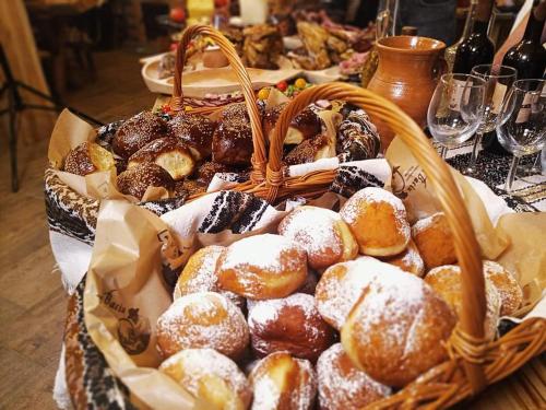 Φαγητό σε αυτός ο ξενώνας ή κάπου εκεί κοντά