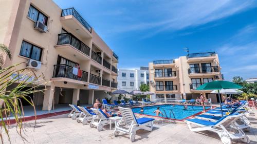 Πισίνα στο ή κοντά στο A.Maos Hotel Apartments 