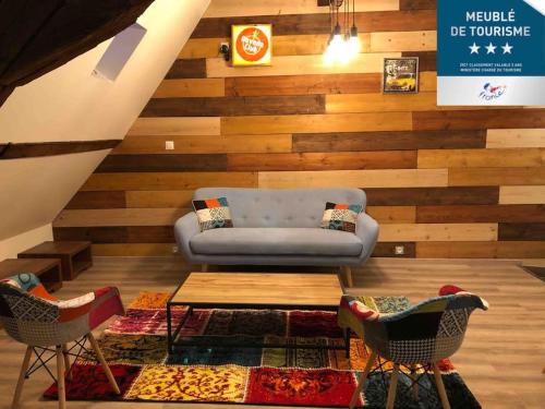 Afbeelding uit fotogalerij van Suite de charme au pied de la cathédrale in Laon