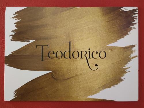 a painting with the word toronto at Casa Aurora in Ravenna