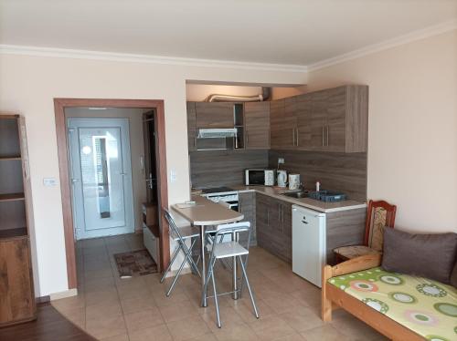 Kjøkken eller kjøkkenkrok på Aqua-Vital Prémium Apartmanok