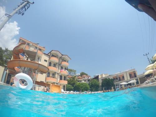 Akasia Resort Hotel – Photos 2