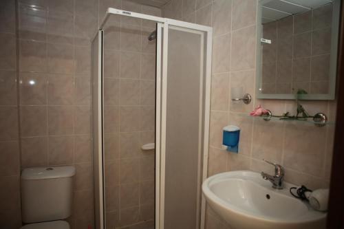 Vonios kambarys apgyvendinimo įstaigoje Akasia Resort Hotel