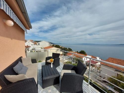 Apartments Mladen