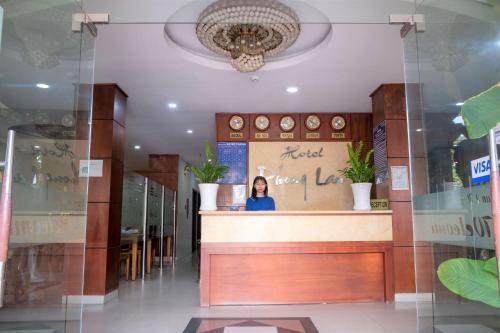 Ο χώρος του λόμπι ή της ρεσεψιόν στο Phong Lan 2 Hotel