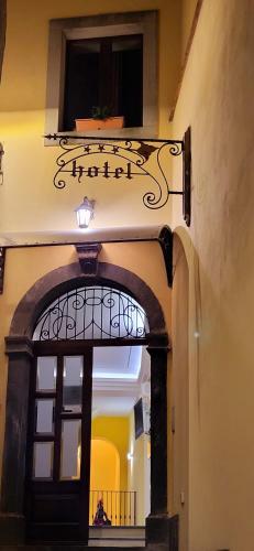 Fotografie z fotogalerie ubytování Hotel Federico II v destinaci Castiglione di Sicilia