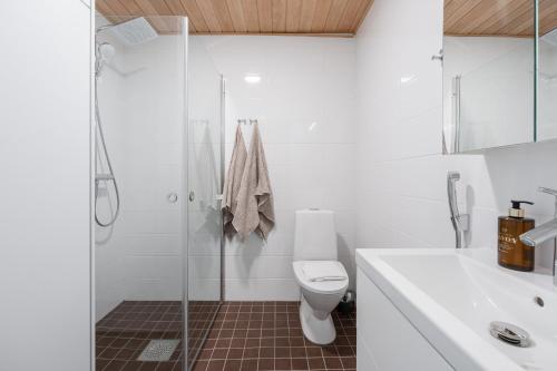 Koupelna v ubytování 2ndhomes Tampere "Kaplan #3" Brand New Apartment - Modern & Cozy