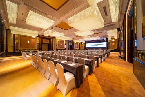 Area soggiorno di Wyndham Grand Tongren Downtown Hotel