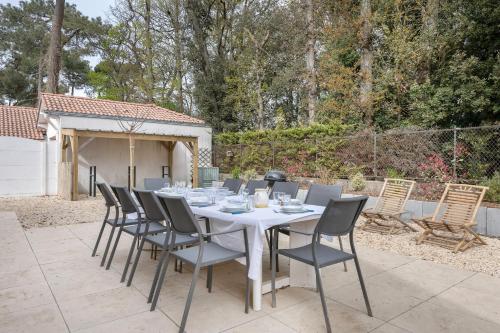Grande Brévinoise dans les pins