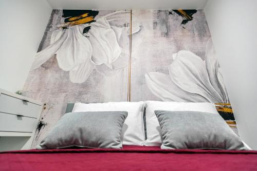 Säng eller sängar i ett rum på Luxury apartment Sunset Zadar - with garage and balcony