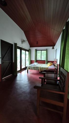Cama o camas de una habitación en Mugilu for families and couples only