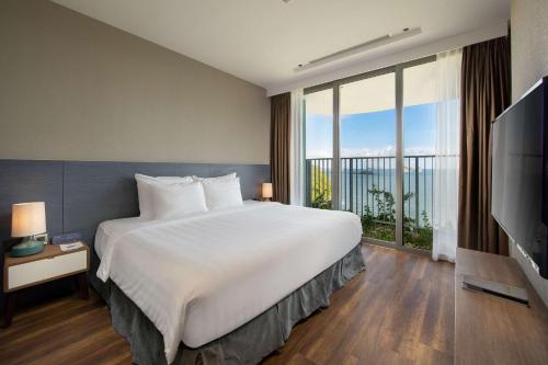 Flamingo Grand Cat Ba Resort – Photos 4