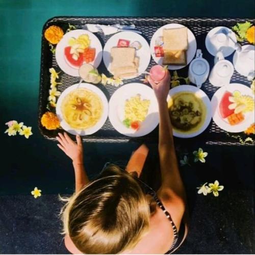 Mad på resortet eller i nærheden