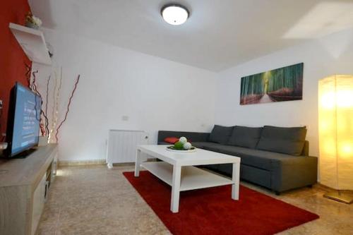 TV/Unterhaltungsangebot in der Unterkunft Welcoming house with mountain view in Ingenio