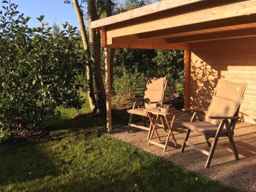 Spacious holiday home within walking distance of the beach in Nieuwvlietbad