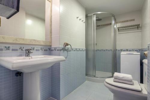 Kúpeľňa v ubytovaní Villas Guzman - Apartamento Trond Paraiso Mar