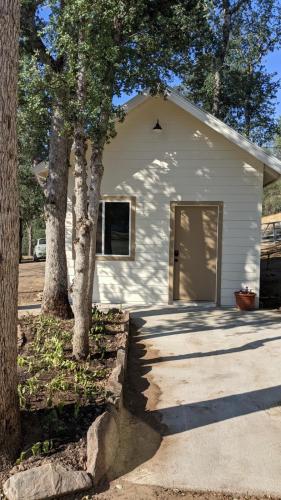 Clingan's Junction Cottage #4 – Photos 2
