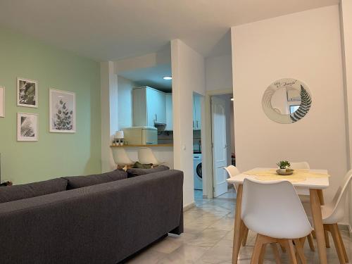 Posedenie v ubytovaní Relaxing 1Bedroom Apartment in the Heart of Malaga - WIFI&AC