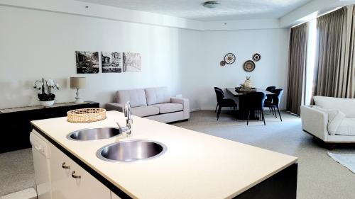 PeepSleep Wings Resort Apartment – Photos 2