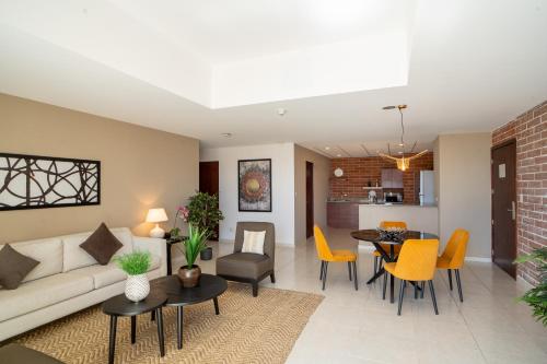 Ruang duduk di Adriatika Hotel & Residence