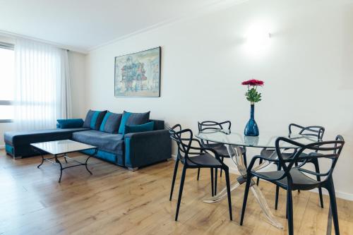 Almog Beach apt Hotel מלון דירות אלמוג ביץ' 휴식 공간