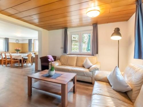 Posezení v ubytování Apartment in Sankt Gallenkirch near Ski Lift