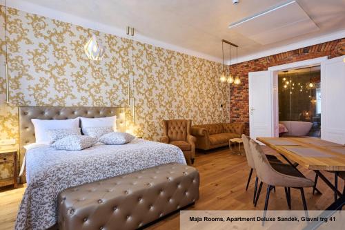 Postel nebo postele na pokoji v ubytování Hiša Ančka, Boutique Hotel & Maja Rooms
