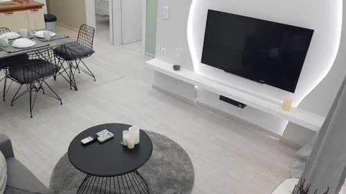 KONSTANTINOS'S LUXURY APARTMENT