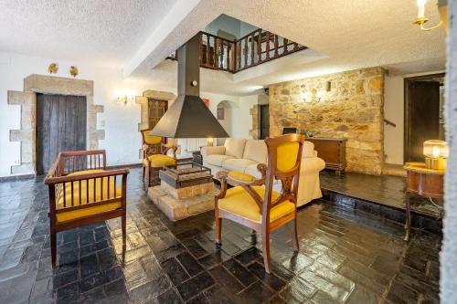 Posezení v ubytování Masia Marco Lux, ideal familias con gran zona exterior y Piscina